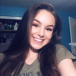 Meet your Posher, Faith